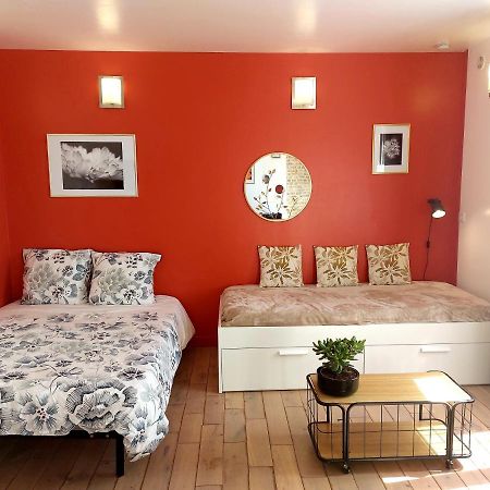 Les Belles Terrasses Dieppe ,3 Appartements , Le Vegetal De 1 A 8 Personnes , Le Tropical De 1 A 6 Personnes , Le Floral Avec Terrasse De 1 A 3 Personnes , Quartier Calme Au Stationnement Gratuit A Cote De L'Avenue Verte المظهر الخارجي الصورة