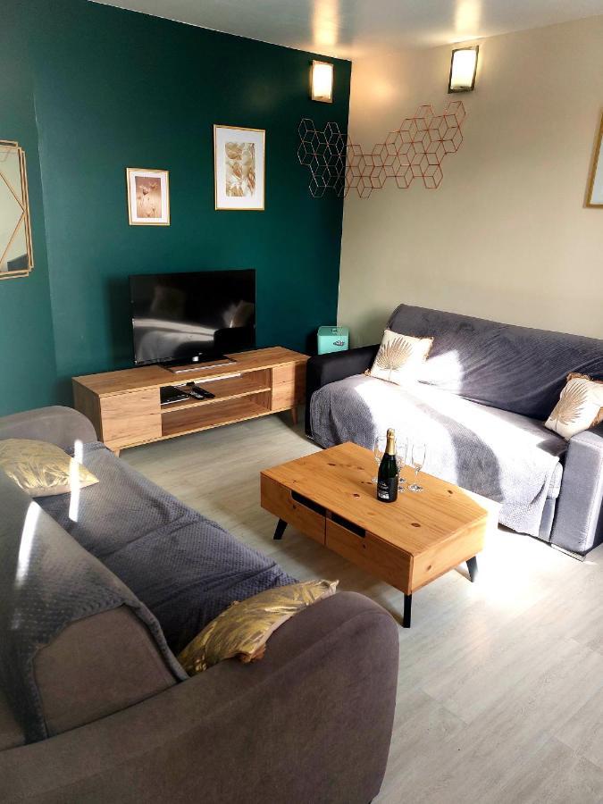 Les Belles Terrasses Dieppe ,3 Appartements , Le Vegetal De 1 A 8 Personnes , Le Tropical De 1 A 6 Personnes , Le Floral Avec Terrasse De 1 A 3 Personnes , Quartier Calme Au Stationnement Gratuit A Cote De L'Avenue Verte المظهر الخارجي الصورة