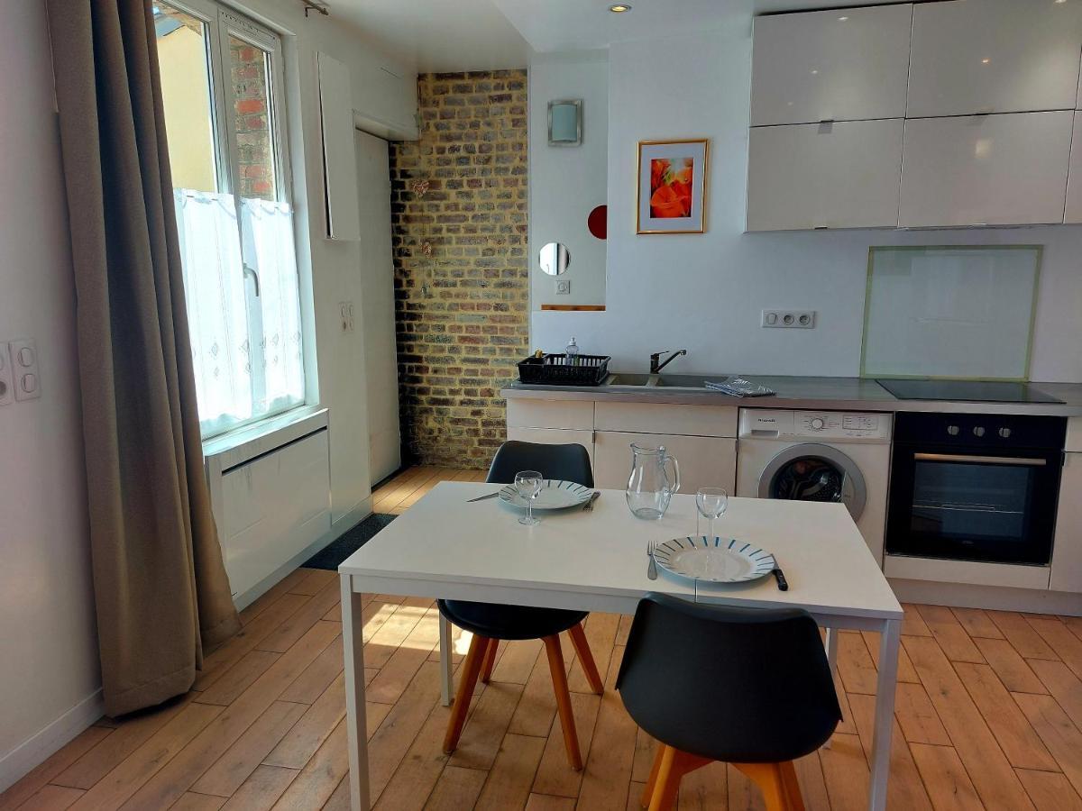 Les Belles Terrasses Dieppe ,3 Appartements , Le Vegetal De 1 A 8 Personnes , Le Tropical De 1 A 6 Personnes , Le Floral Avec Terrasse De 1 A 3 Personnes , Quartier Calme Au Stationnement Gratuit A Cote De L'Avenue Verte المظهر الخارجي الصورة