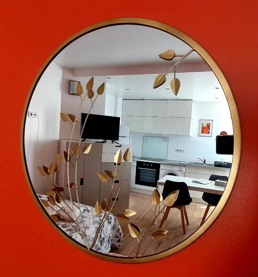 Les Belles Terrasses Dieppe ,3 Appartements , Le Vegetal De 1 A 8 Personnes , Le Tropical De 1 A 6 Personnes , Le Floral Avec Terrasse De 1 A 3 Personnes , Quartier Calme Au Stationnement Gratuit A Cote De L'Avenue Verte المظهر الخارجي الصورة